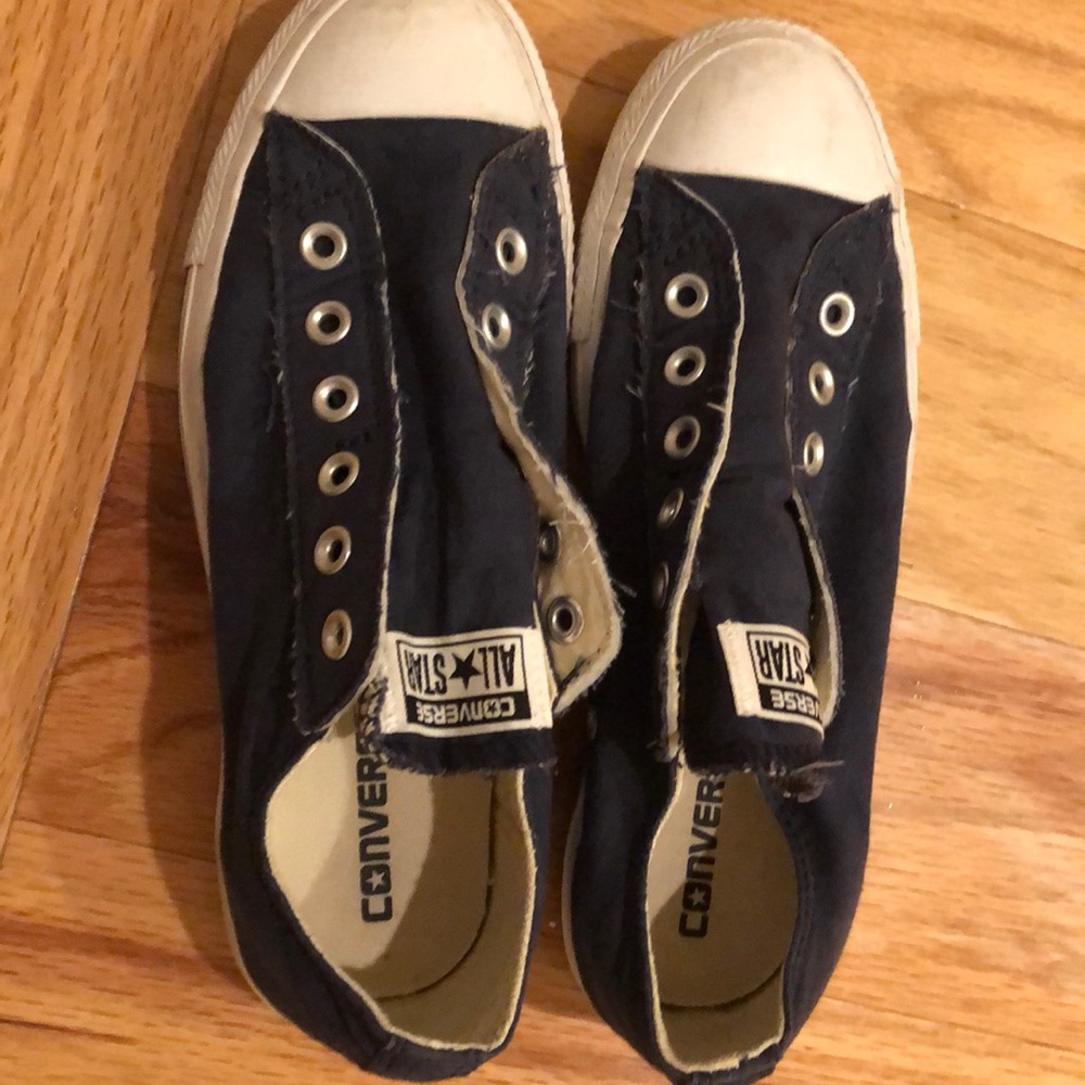 Navy blue laceless slip on converse